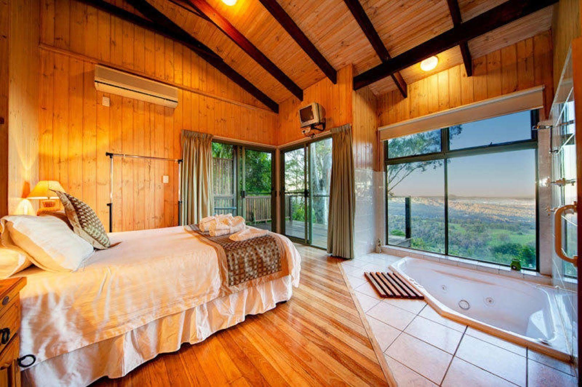 Treetops Seaview Montville Kültér fotó